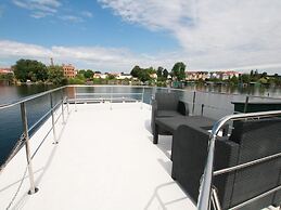 Hausboot Friedrich in Malchow