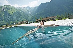 Chalet Resort in Kals