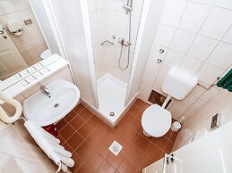 Apartments in Zaton With Pool