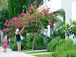 Apartments in Zaton With Pool