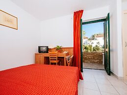 Apartments in Zaton With Pool