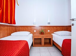 Apartments in Zaton With Pool