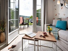 Terraced House in Residence & Spa With Common Pool and Sauna, Houlgate