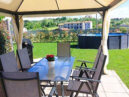 Casina di Andrea With Above Ground Pool, Capannori