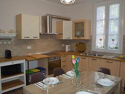 Casina di Andrea With Above Ground Pool, Capannori