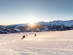 Chalet Hochkrimml With Sauna on the ski Slope