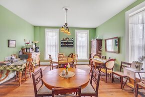 Dickinson Room by Main Street Bed & Breakfast