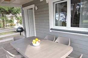 Holiday Home for 6 Person With Pool in Mrzezyno