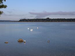 Chalet Alpenzauber mit Beheiztem Pool, Inzell