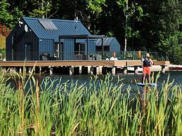 Unique Holiday Home on the Water, Bytow
