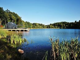 Unique Holiday Home on the Water, Bytow