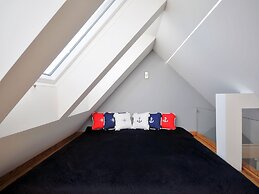 Unique Holiday Home on the Water, Bytow