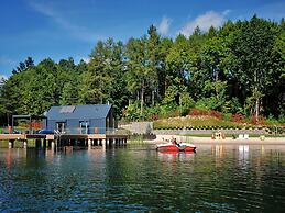 Unique Holiday Home on the Water, Bytow