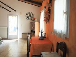 Provencal Holiday Home With Private Terrace and Panoramic View, Bedoin