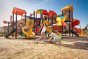 Comfortable Holiday Homes Swimming Pool, Sarbinowo