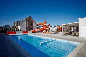 Comfortable Holiday Homes Swimming Pool, Sarbinowo