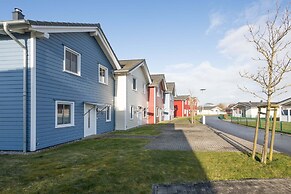 Exklusiv Eingerichtetes Ferienhaus in Strandnaehe