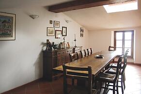 Country House in Tuscany With Panoramic Views