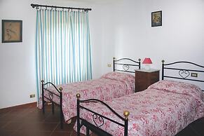 Apartment in Chiusdino With Terrace