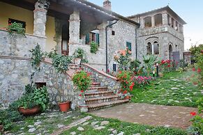 Apartment in Chiusdino With Terrace