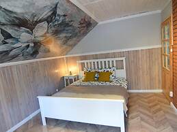 Detached House With Large Garden, Pool, Sauna and Jacuzzi, Perlino