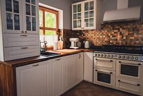 Large Holiday Villa With Sauna, Jacuzzi and Pool