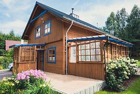 Large Holiday Villa With Sauna, Jacuzzi and Pool