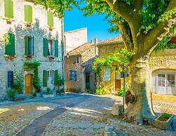 Holiday Home With Pool in Vaison-la-romaine
