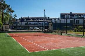 Apartment With Swimming Pool, Terrace, Pobierowo