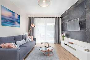 Apartment With Swimming Pool, Terrace, Pobierowo