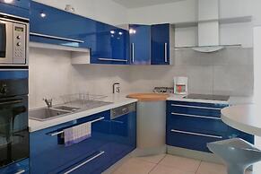 Charming Holiday Home With Garden and Private Pool, Puymeras