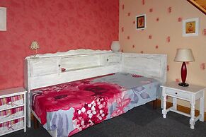 Beautiful Quiet Holiday Home, Close to the Beach