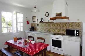 Beautiful Quiet Holiday Home, Close to the Beach