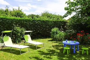 Beautiful Quiet Holiday Home, Close to the Beach