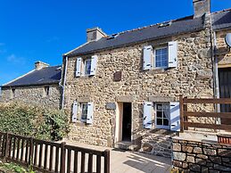 Semi-detached House With sea Views, Porspoder