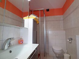 Apartment in Bsum With Garden