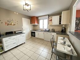 Holiday House, Barneville-carteret, 300 m From the sea