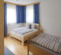 Holiday Home Emberger, Fugen