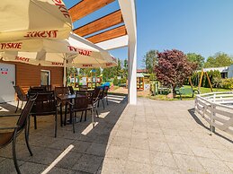 Single-storey Holiday Homes, Pool, Playground