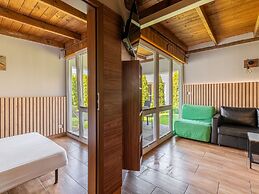 Single-storey Holiday Homes, Pool, Playground