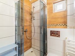 Single-storey Holiday Homes, Pool, Playground