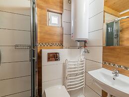 Single-storey Holiday Homes, Pool, Playground