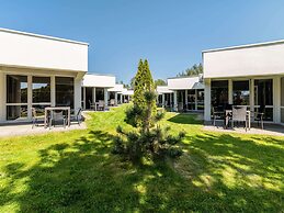 Single-storey Holiday Homes, Pool, Playground