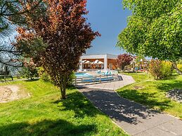 Single-storey Holiday Homes, Pool, Playground