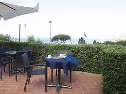 Residence Costa Di Kai Ed Din