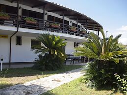 Residence Costa Di Kai Ed Din