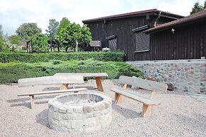 Terraced Houses, Right on the Lake, Sulomino