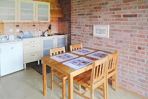 Terraced Houses, Right on the Lake, Sulomino