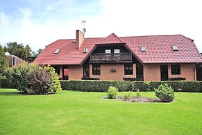 Terraced Houses, Right on the Lake, Sulomino