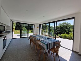 Premium Holiday Home With Charging Station
